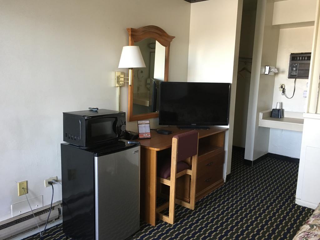 Seaway Motel Roosevelt Park Luaran gambar