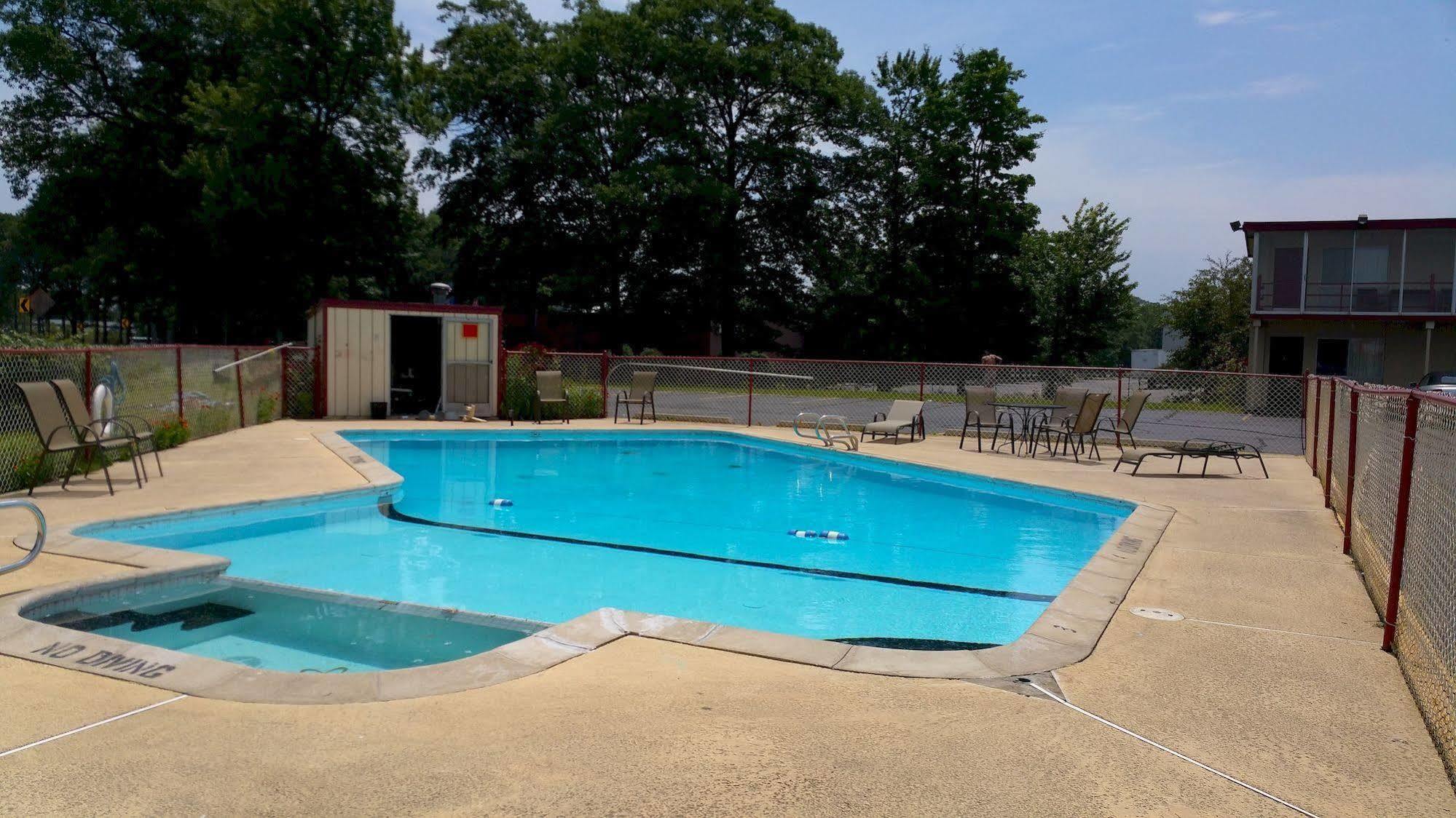 Seaway Motel Roosevelt Park Luaran gambar